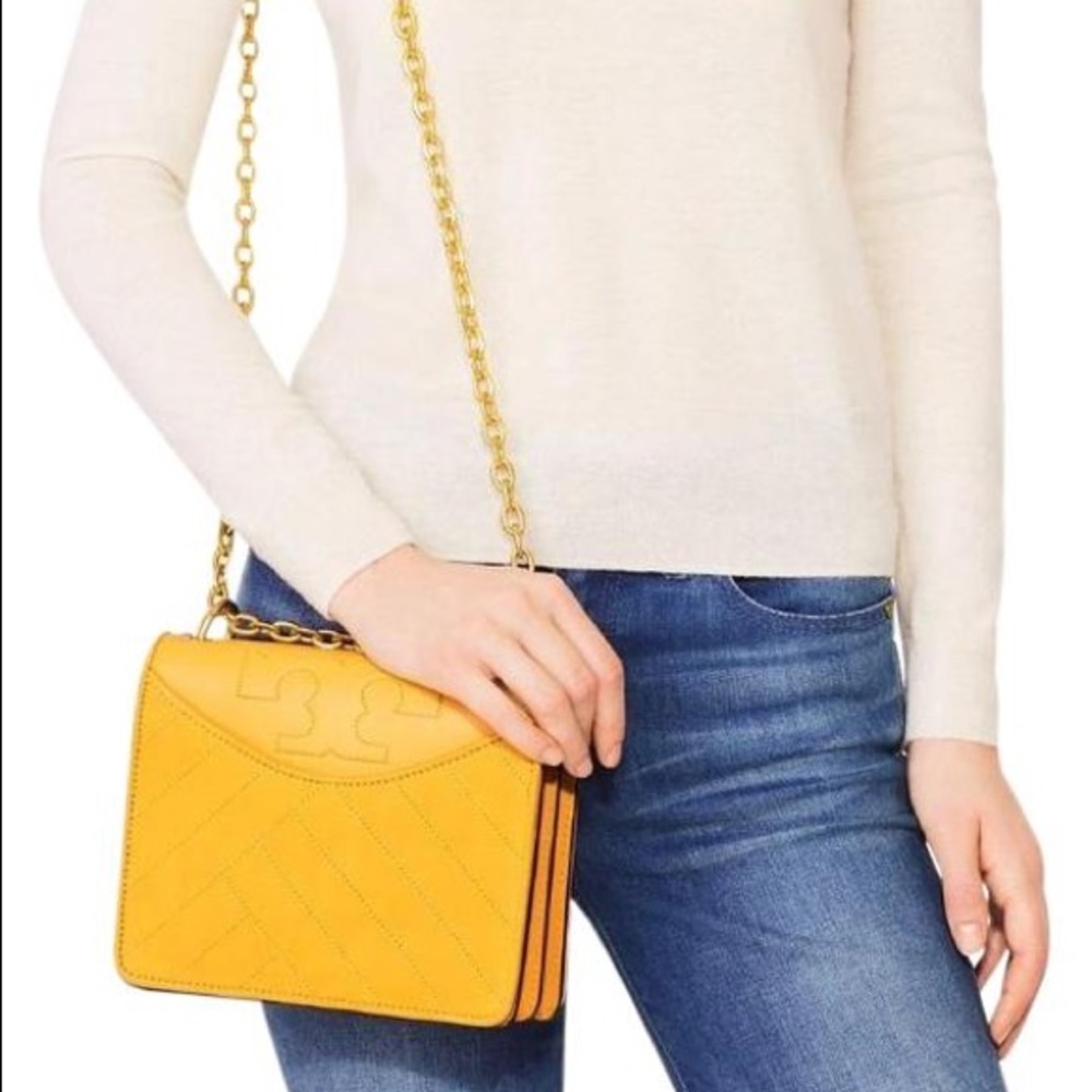 🎉SALE Tory Burch Alexa Cross Shoulder Bag Yellow